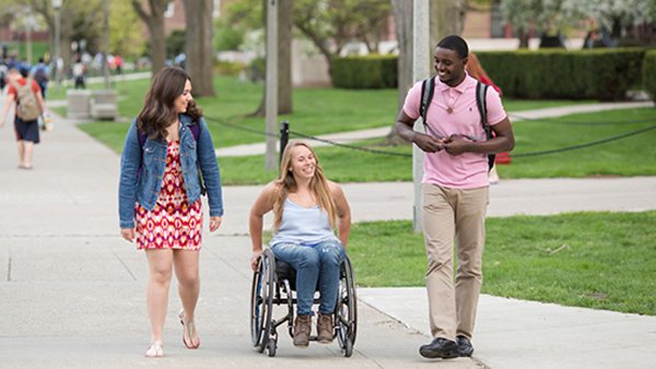 伊利诺伊大学香槟分校怎么样